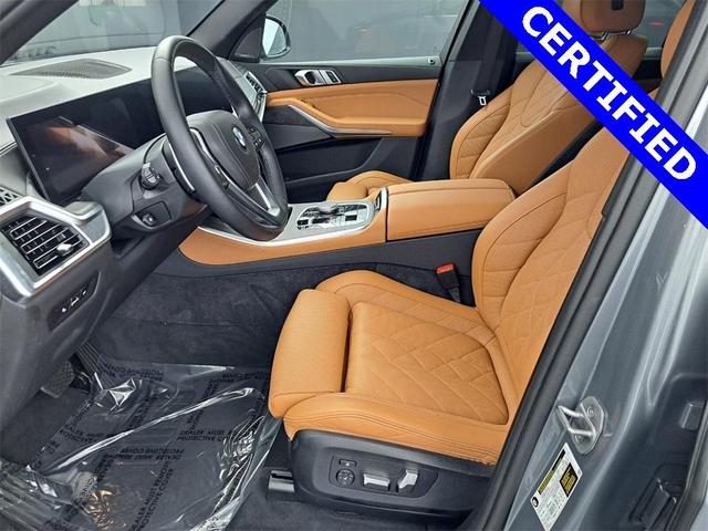 Photo of 2024 Skyscraper Gray Metallic BMW X5