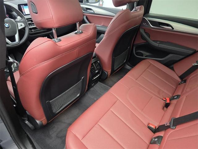 Photo of 2024 Skyscraper Gray Metallic BMW X3