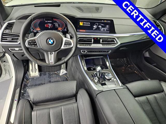 Photo of 2022 Mineral White Metallic BMW X5