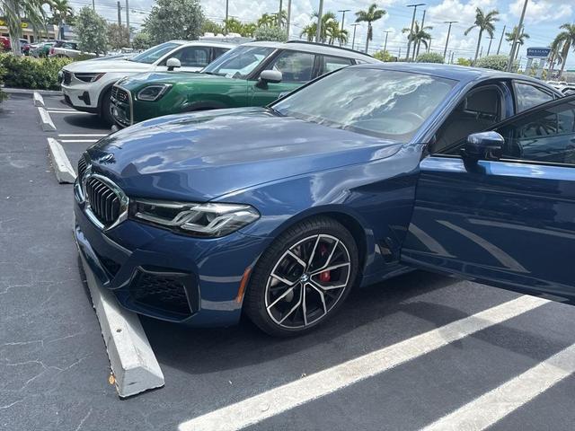 2022 BMW 530