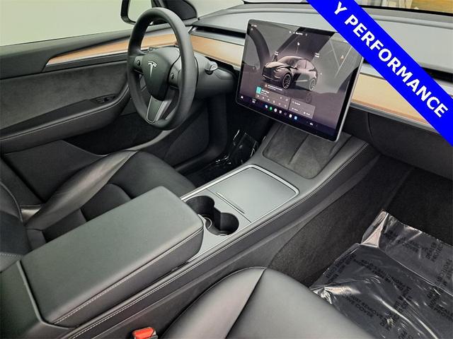 Photo of 2022 Black Tesla Model Y