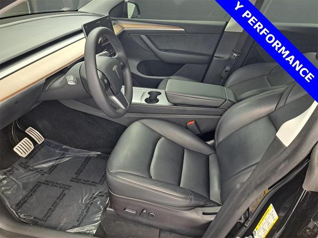 Photo of 2022 Black Tesla Model Y