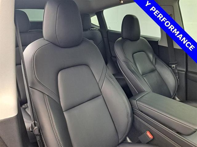 Photo of 2022 Black Tesla Model Y