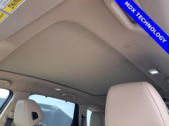 Photo of 2022 Platinum White Pearl Acura MDX