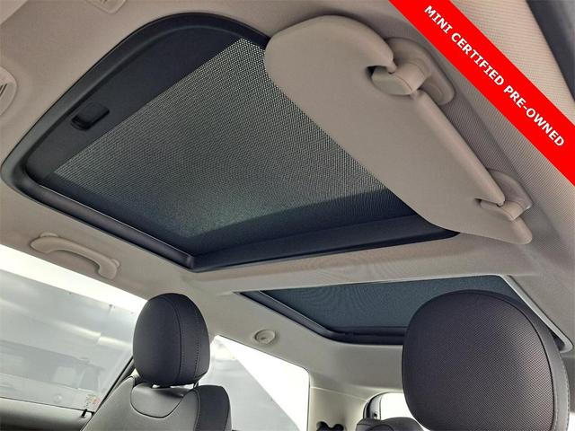 Photo of 2023 White Silver Metallic MINI Hardtop