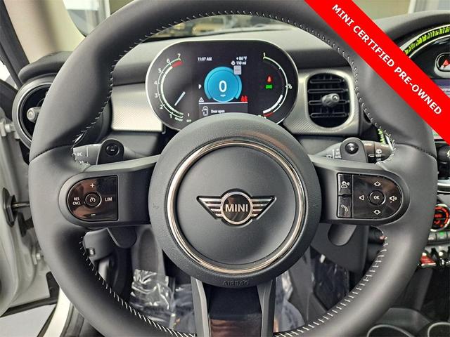 Photo of 2023 White Silver Metallic MINI Hardtop