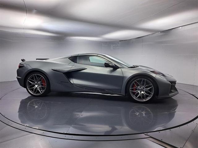 Photo of 2024 Gray Metallic Chevrolet Corvette