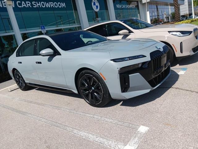 Photo of 2023 Brooklyn Gray Metallic BMW 760