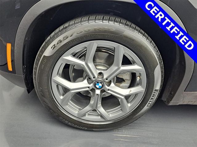 Photo of 2024 Jet Black BMW X3