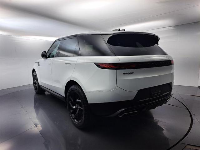 Photo of 2024 Fuji White Land Rover Range Rover Sport