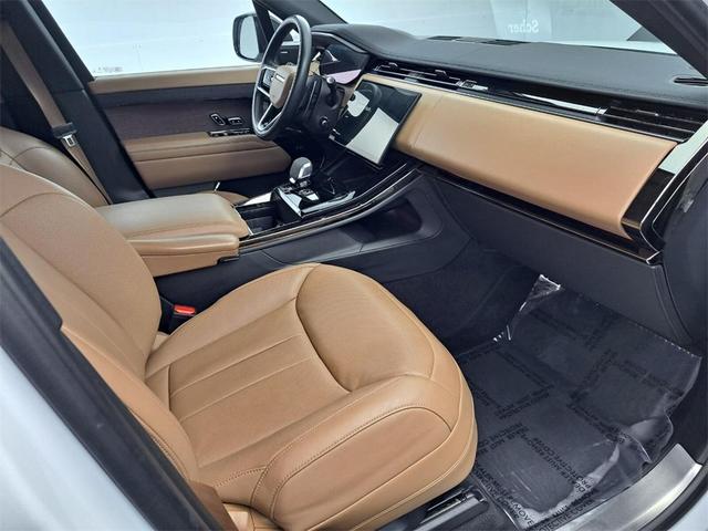 Photo of 2024 Fuji White Land Rover Range Rover Sport