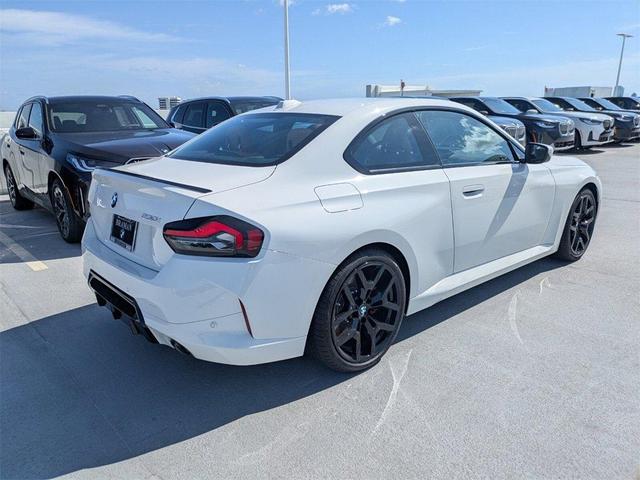 Photo of 2025 Alpine White BMW 230