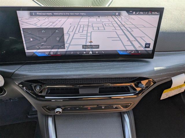 Photo of 2025 Alpine White BMW 230