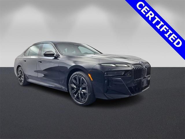 Photo of 2023 Black Sapphire Metallic BMW 740