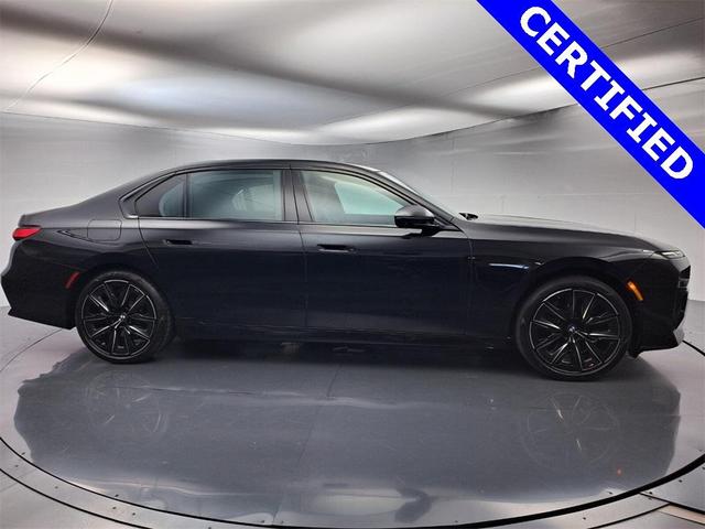 Photo of 2023 Black Sapphire Metallic BMW 740