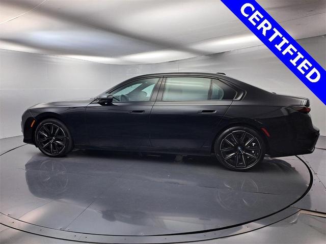 Photo of 2023 Black Sapphire Metallic BMW 740