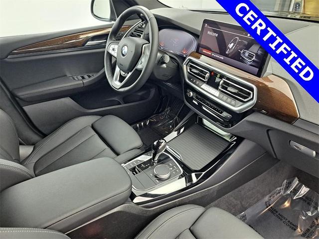 Photo of 2024 Jet Black BMW X3
