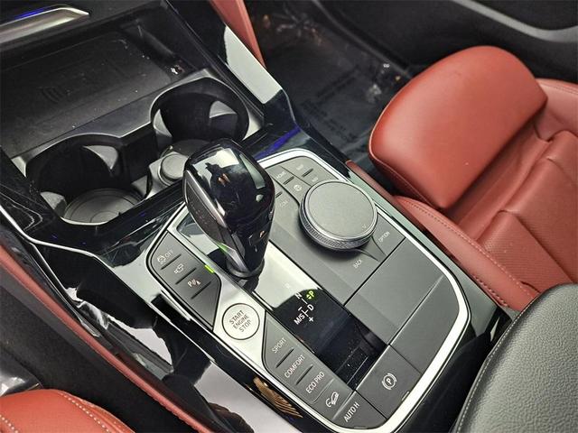 Photo of 2023 Alpine White BMW X4