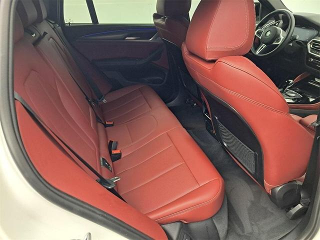 Photo of 2023 Alpine White BMW X4