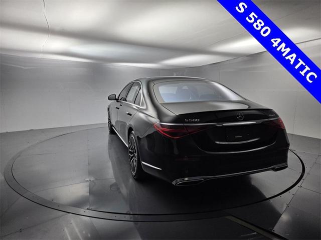 Photo of 2022 Obsidian Black Metallic Mercedes-Benz S-Class