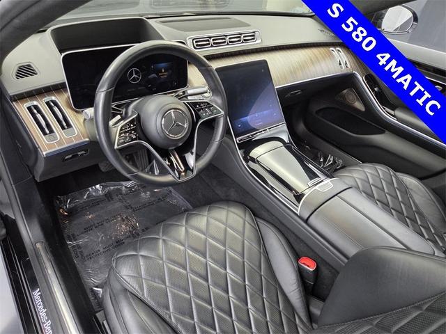Photo of 2022 Obsidian Black Metallic Mercedes-Benz S-Class
