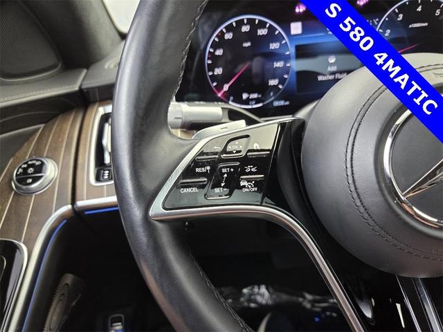 Photo of 2022 Obsidian Black Metallic Mercedes-Benz S-Class