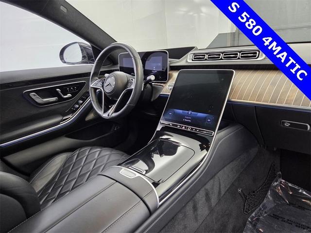 Photo of 2022 Obsidian Black Metallic Mercedes-Benz S-Class