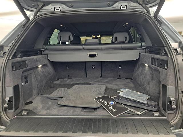 Photo of 2024 Skyscraper Gray Metallic BMW X5