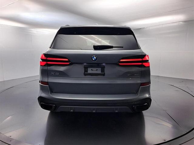 Photo of 2024 Skyscraper Gray Metallic BMW X5