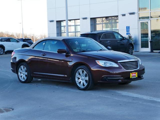 2013 Chrysler 200