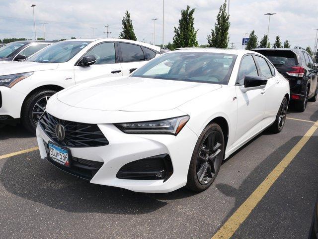 Photo of 2025 Platinum White Pearl Acura TLX