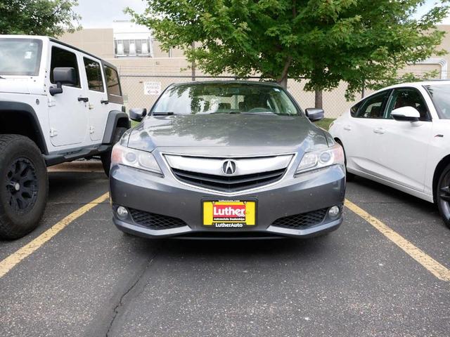 Photo of 2013 Polished Metal Metallic Acura ILX