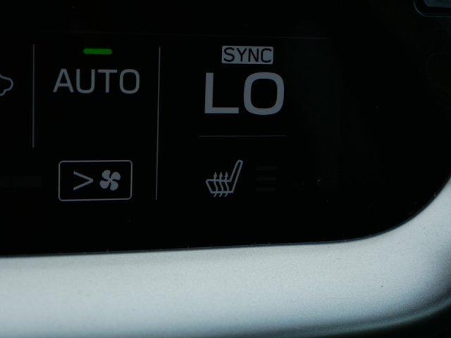 Photo of 2020 Crystal White Pearl Subaru Outback