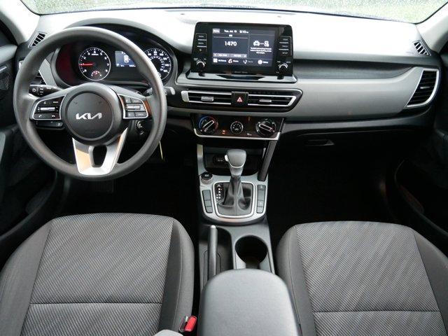 Photo of 2023 Neptune Blue Kia Seltos