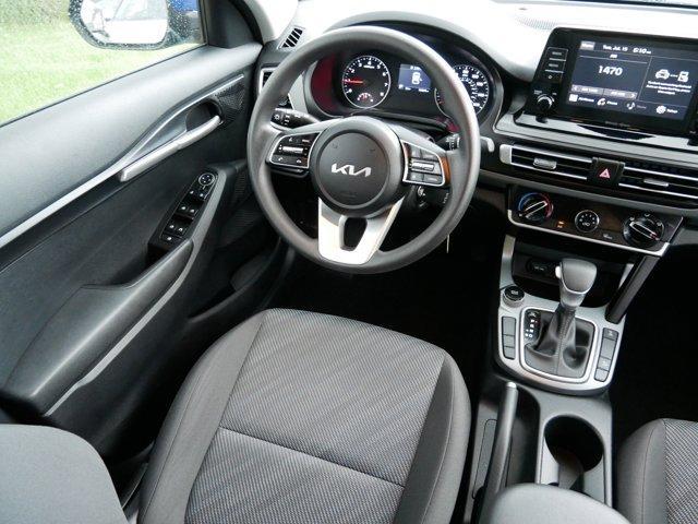 Photo of 2023 Neptune Blue Kia Seltos