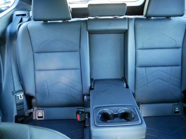 Photo of 2024 Mineral White Metallic BMW X1