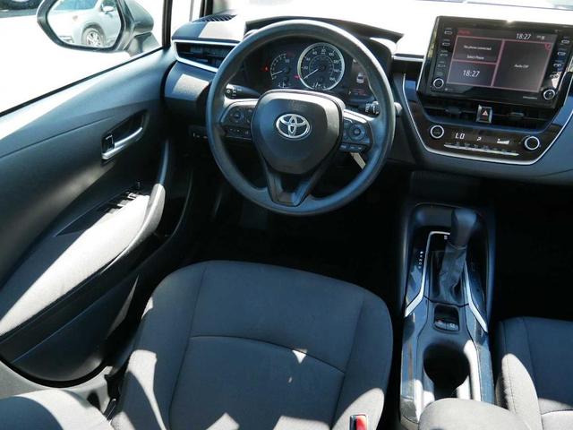 Photo of 2021 Super White Toyota Corolla