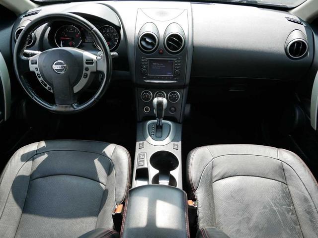 Photo of 2012 Black Amethyst Nissan Rogue