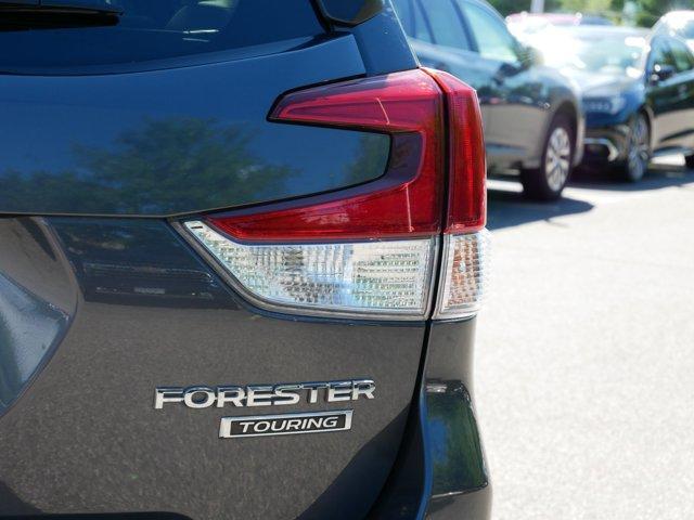 Photo of 2020 Magnetite Gray Metallic Subaru Forester