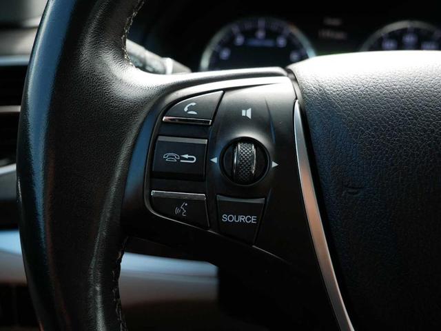 Photo of 2015 Slate Silver Metallic Acura TLX