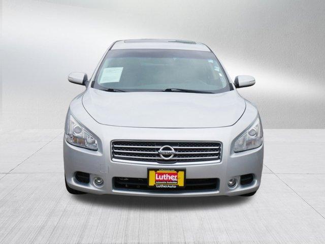 Photo of 2009 Radiant Silver Metallic Nissan Maxima