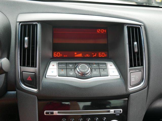 Photo of 2009 Radiant Silver Metallic Nissan Maxima