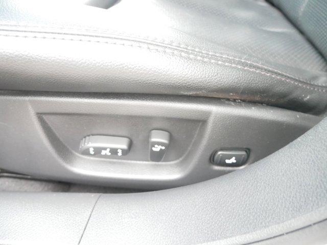 Photo of 2009 Radiant Silver Metallic Nissan Maxima