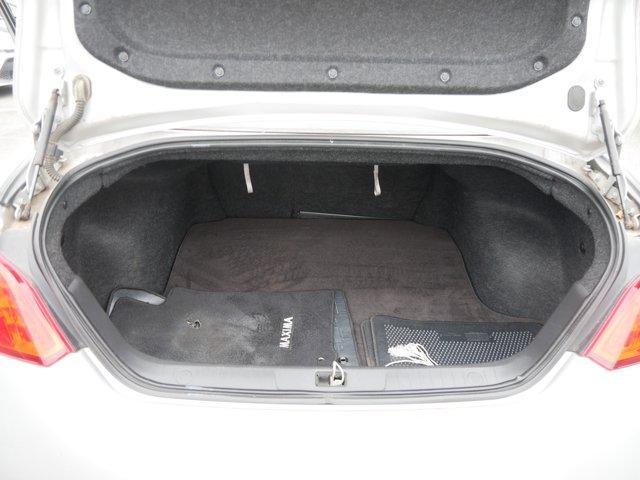 Photo of 2009 Radiant Silver Metallic Nissan Maxima