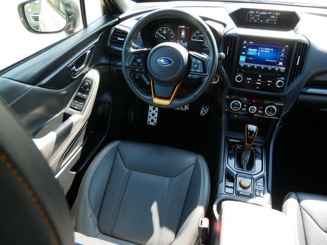 Photo of 2022 Crystal White Pearl Subaru Forester