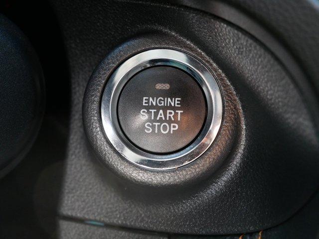 Photo of 2022 Crystal White Pearl Subaru Forester