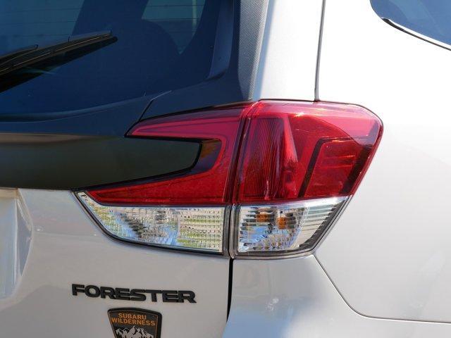 Photo of 2022 Crystal White Pearl Subaru Forester
