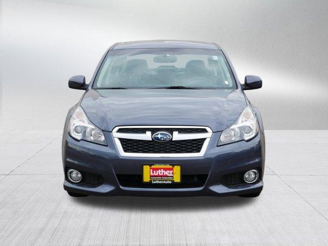 Photo of 2014 Carbide Gray Metallic Subaru Legacy