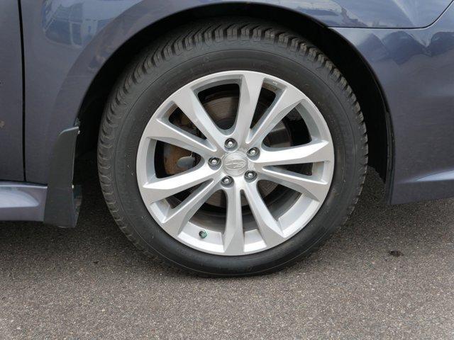Photo of 2014 Carbide Gray Metallic Subaru Legacy