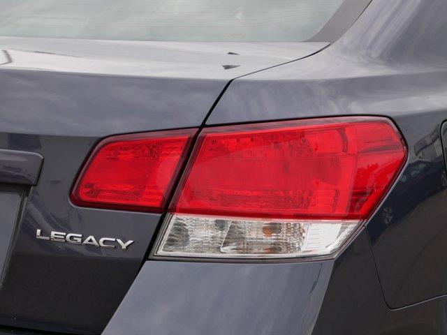 Photo of 2014 Carbide Gray Metallic Subaru Legacy
